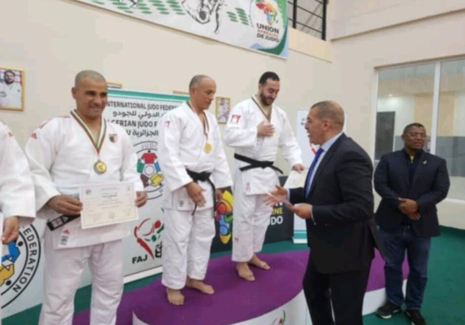 الكاتا الجزائرية تبهر الإتحاد الافريقي و تتطلع للتألق عربيا