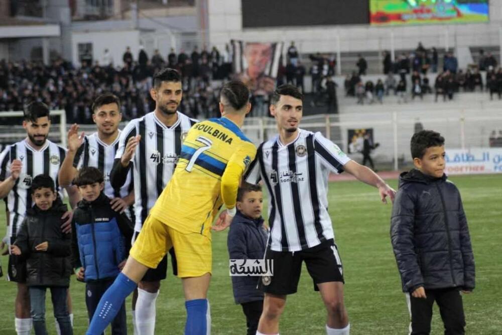 وفاق سطيف | لاعب اتحاد الحراش السابق على طاولة الوفاق