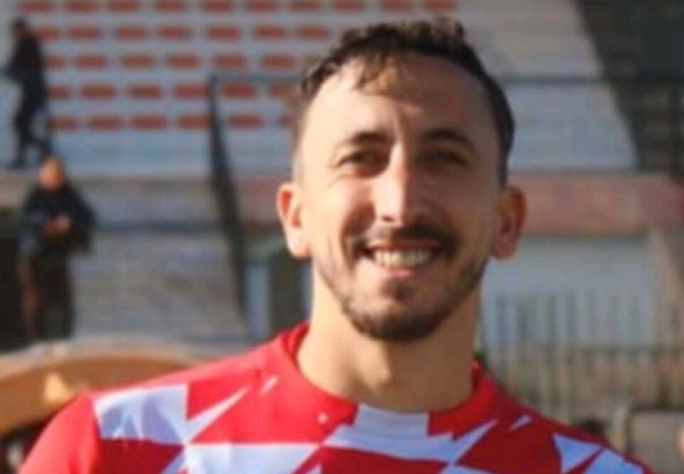 عبد الله زرقين مهاجم شباب مشرية : " شباب مشرية لايستحق هذه الوضعية ويجب الالتفاف حول النادي"